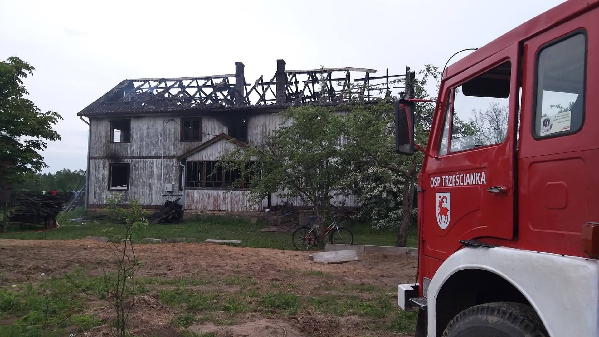 Pożar domu w Żywkowie niedaleko Zabłudowa [zdjęcia]