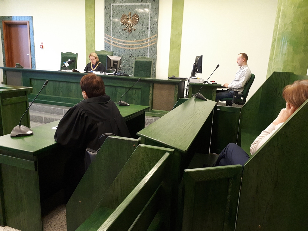 Lekarz i dwie położne, którzy nieumyślnie narazili życie noworodka niewinni - wyrok jest nieprawomocny