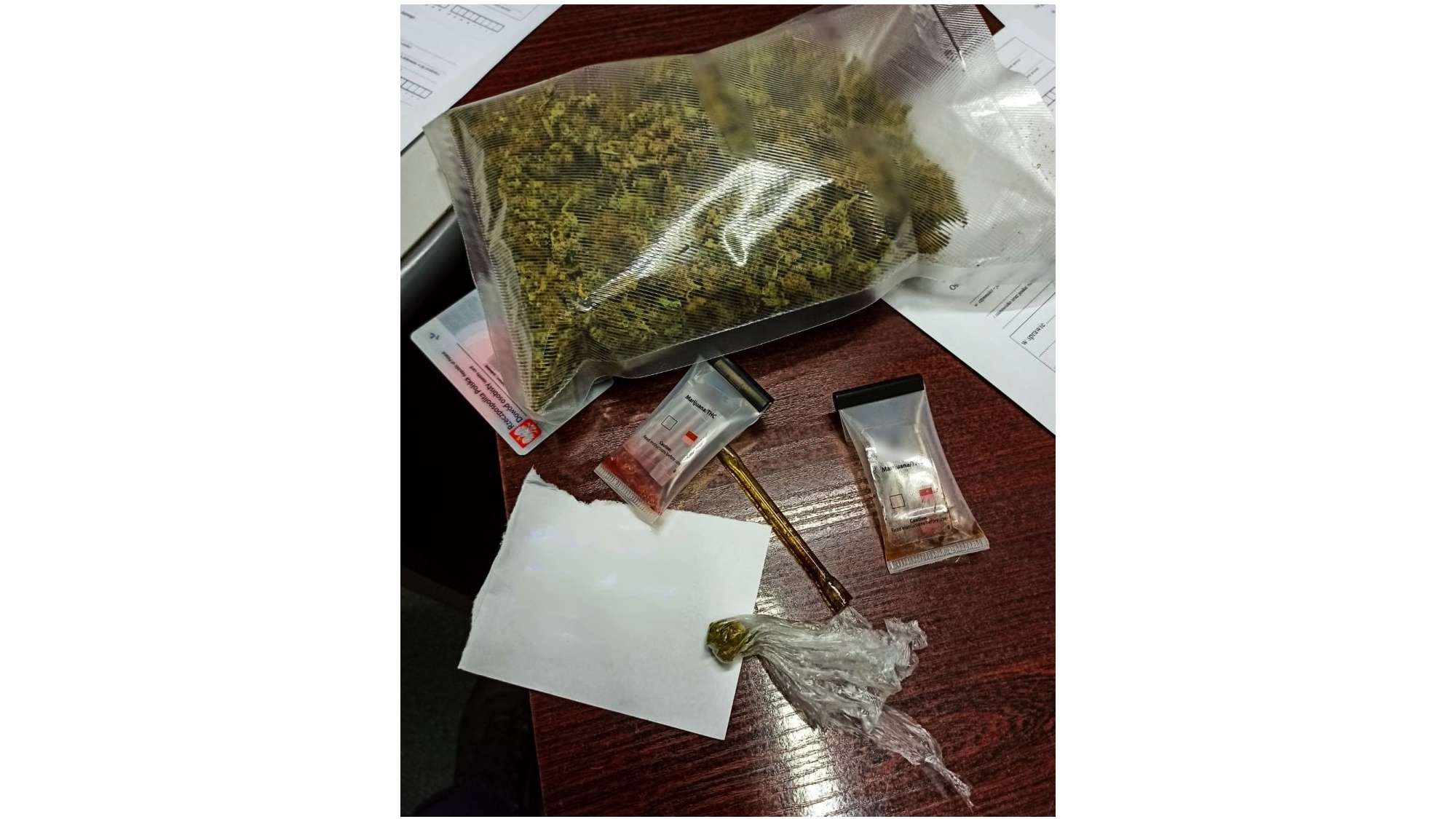 26-latka z narkotykami pod kurtką zatrzymali w Białymstoku policjanci