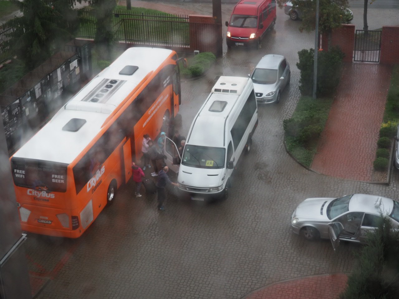 Uczniowie z Podlaskiego odwiedzą cmentarze żołnierzy polskich poległych podczas II wojny światowej we Włoszech