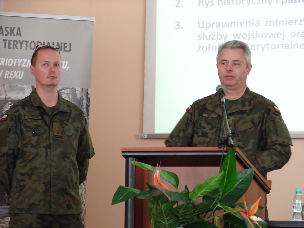 Jakie prawa i obowiązki mają pracodawcy, którzy zatrudniają żołnierzy WOT?