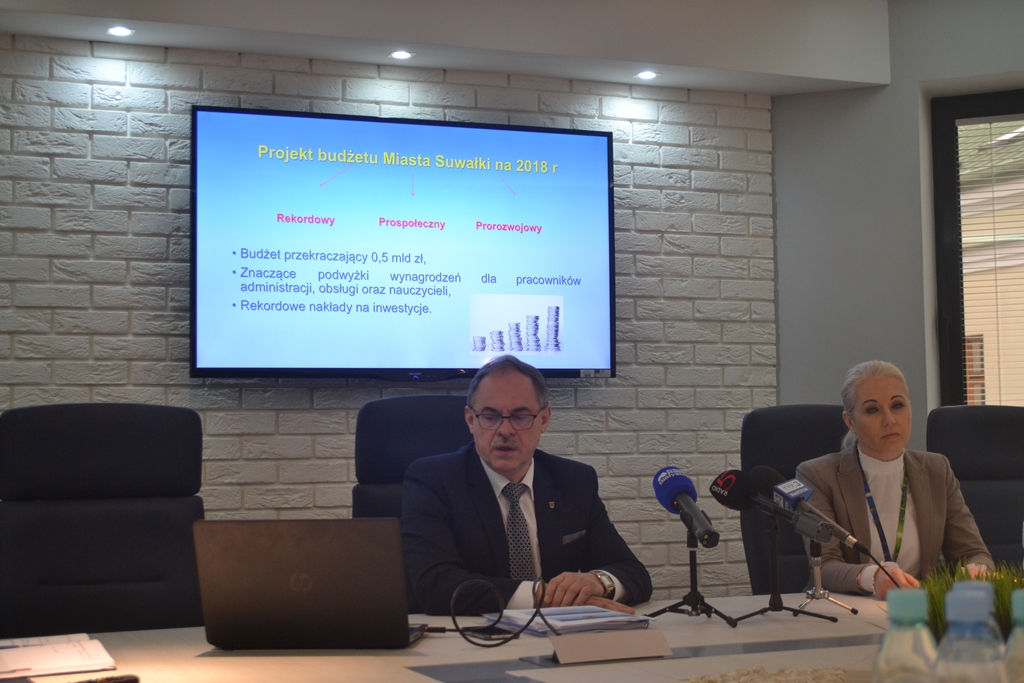 Prezydent Suwałk broni swojej decyzji o bezpłatnym udostępnieniu pomieszczenia w SOK stacji TVN