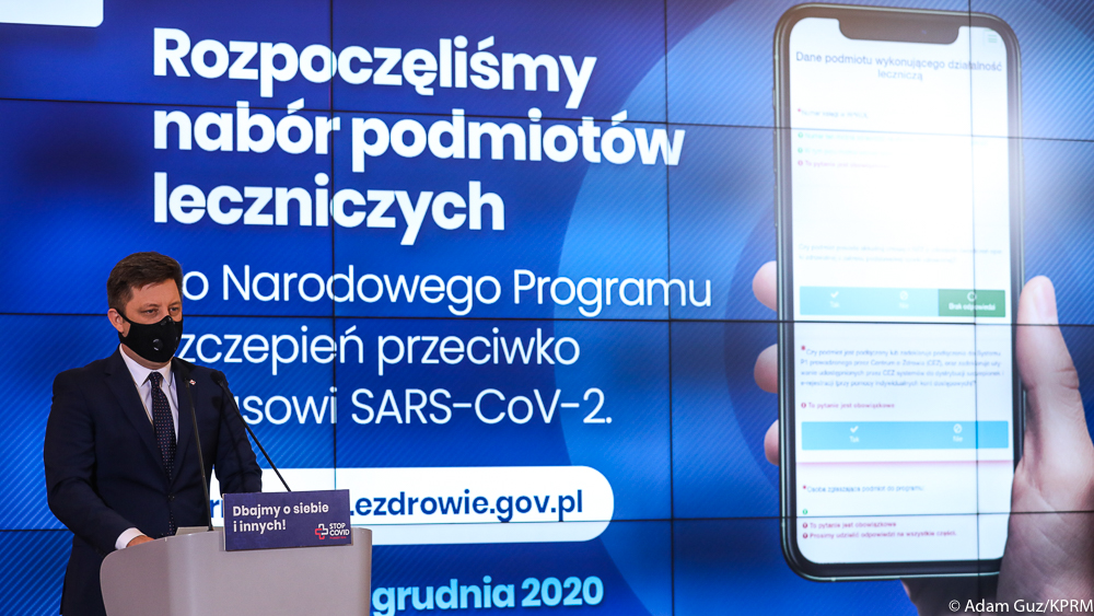 Dworczyk: podmioty lecznicze mogą się już zgłaszać do programu szczepień przeciw COVID-19