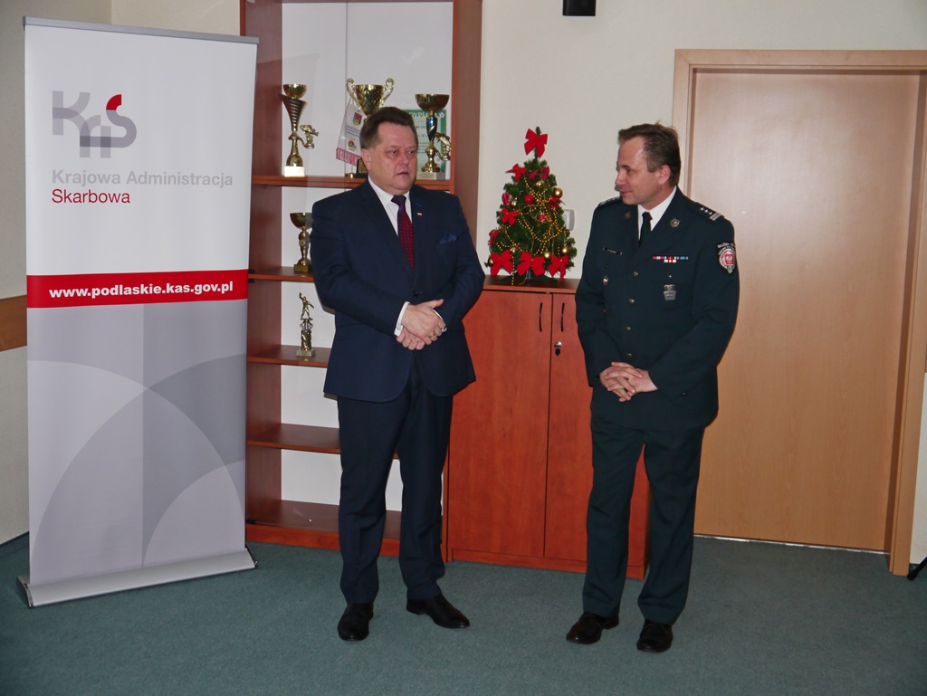 Skonfiskowali na Suwalszczyźnie m.in. 40 milionów sztuk papierosów – celnicy podsumowali ubiegły rok