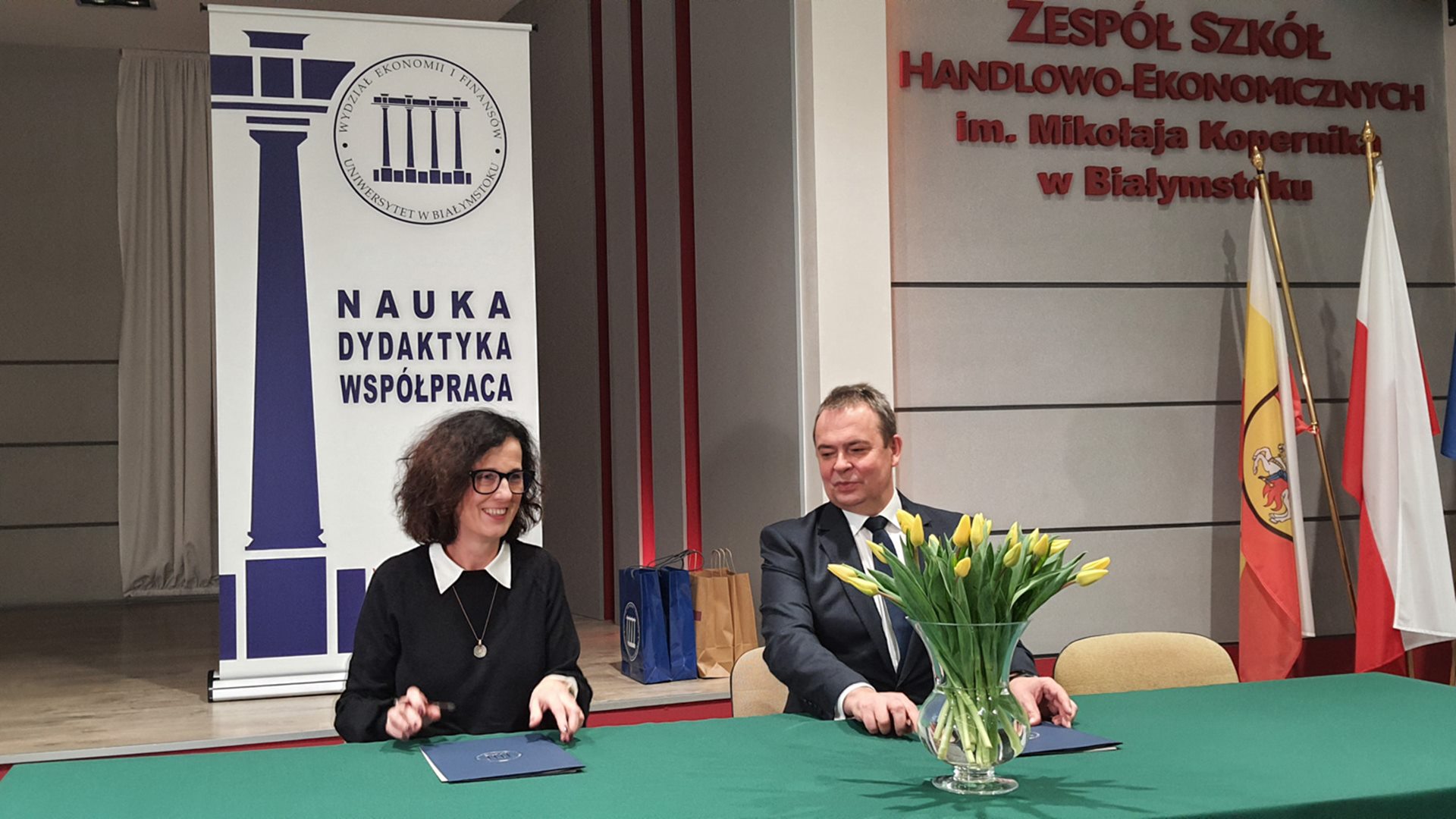 Wydział Ekonomii i Finansów UwB będzie współpracował z Zespołem Szkół Handlowo-Ekonomicznych w Białymstoku