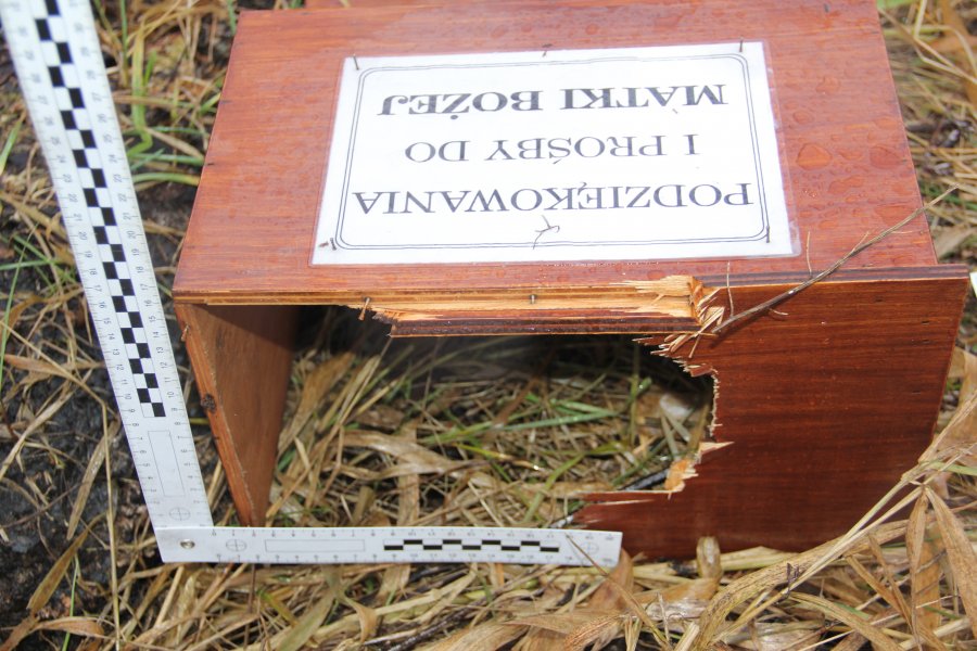 Dwóch mężczyzn okradło kościelną skarbonkę - grozi im do 10 lat więzienia