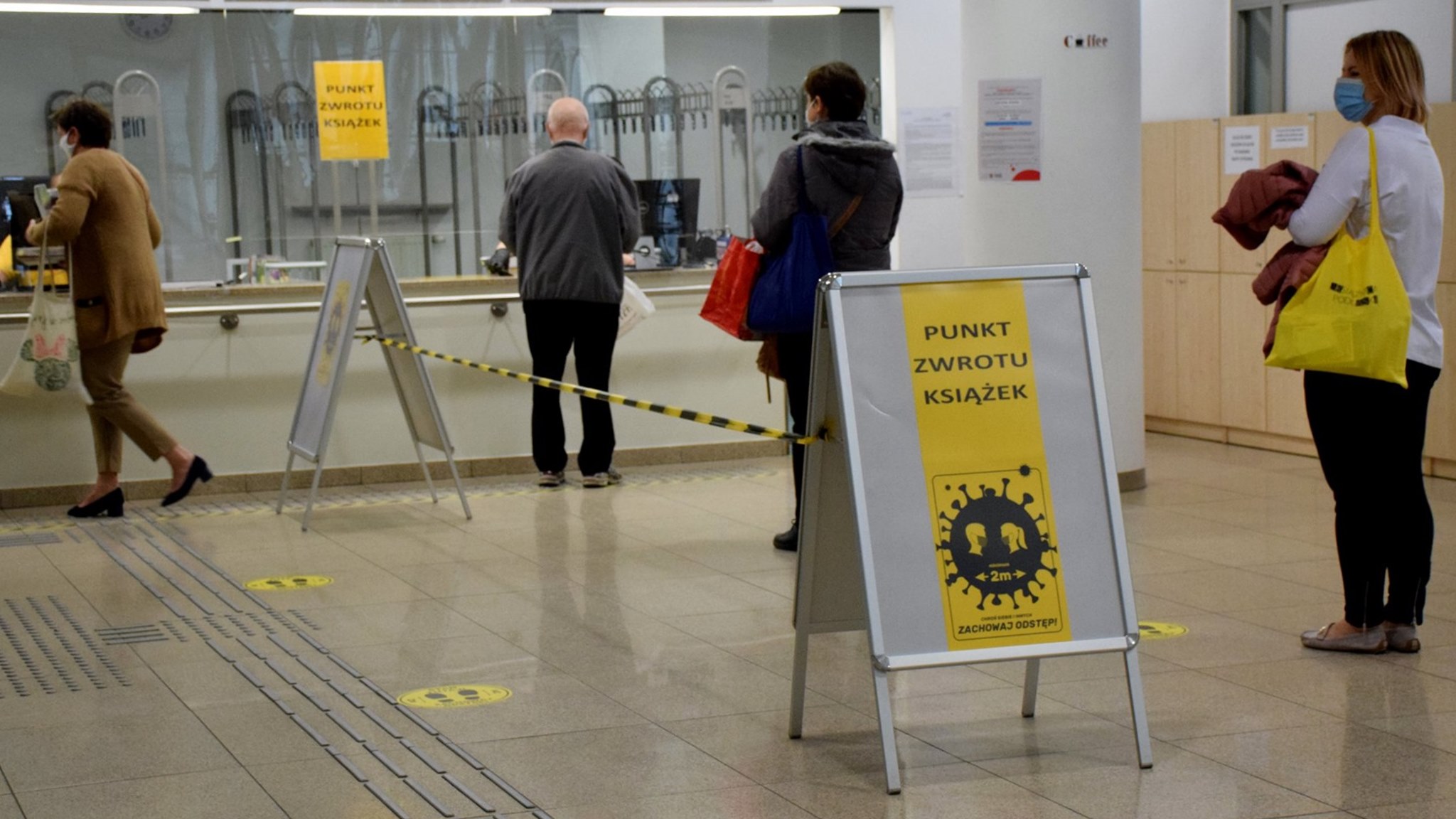 Książnica Podlaska po dwóch miesiącach częściowo otwarta