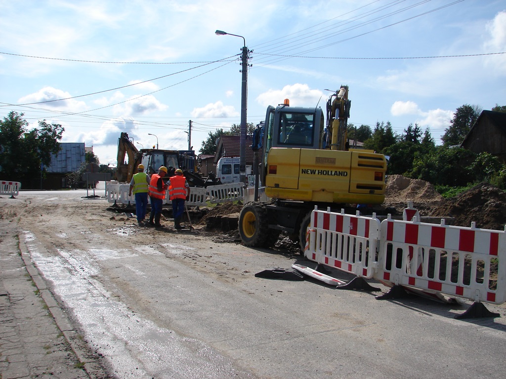 Mieszkańcy Zambrowa narzekają na uciążliwe prace remontowe w kilku miejscach