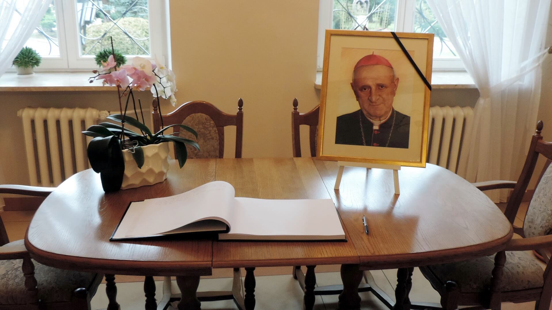 Można wpisać się do księgi kondolencyjnej po śmierci bpa Stanisława Stefanka
