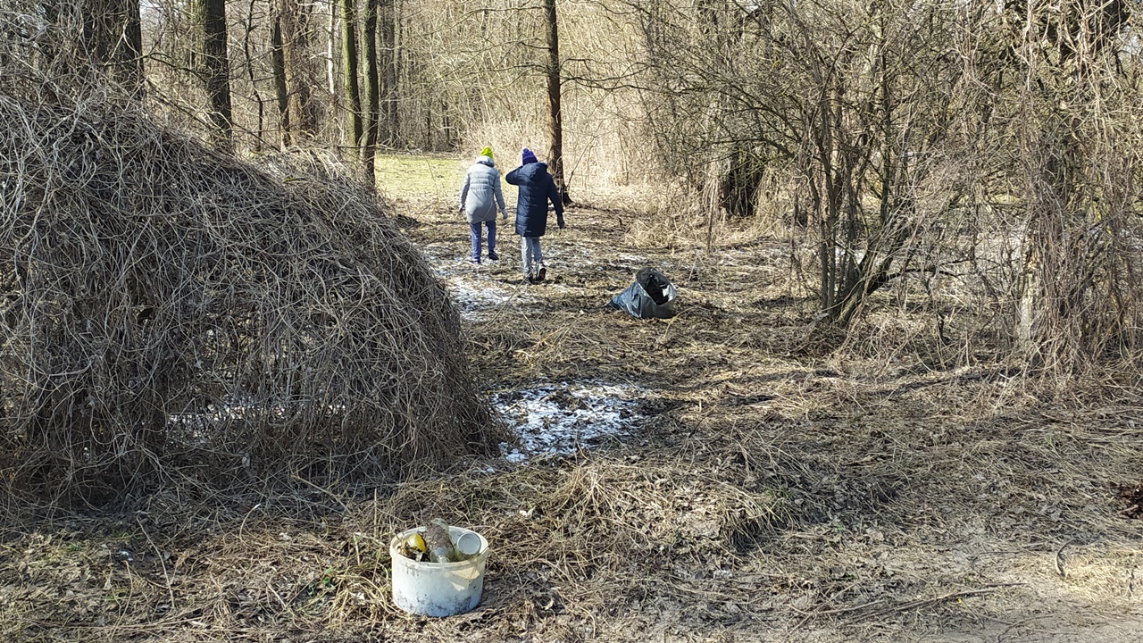 Wiosenne porządki wzdłuż Doliny Narwi - oddolna inicjatywa mieszkańców