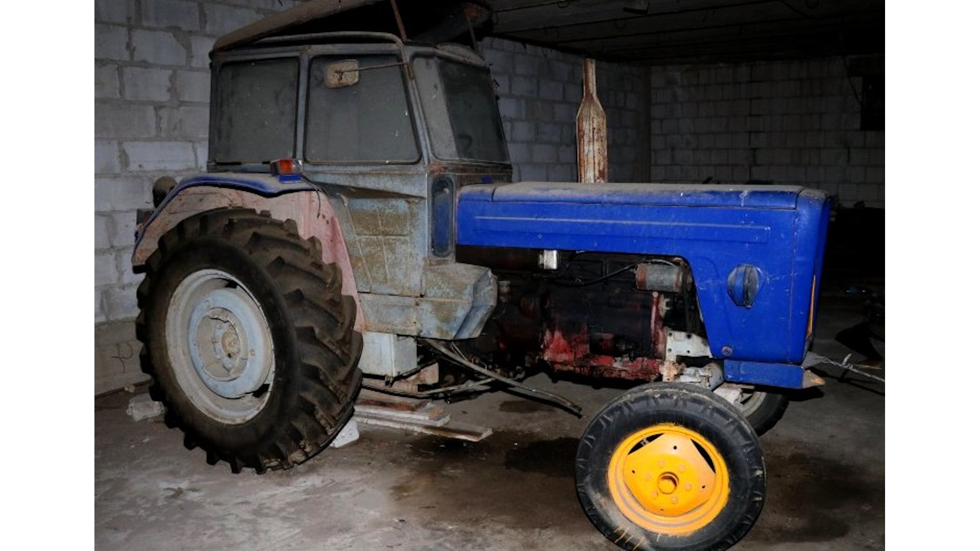 Włamywali się do gospodarstw i kradli ciągniki - teraz grozi im do 10 lat więzienia