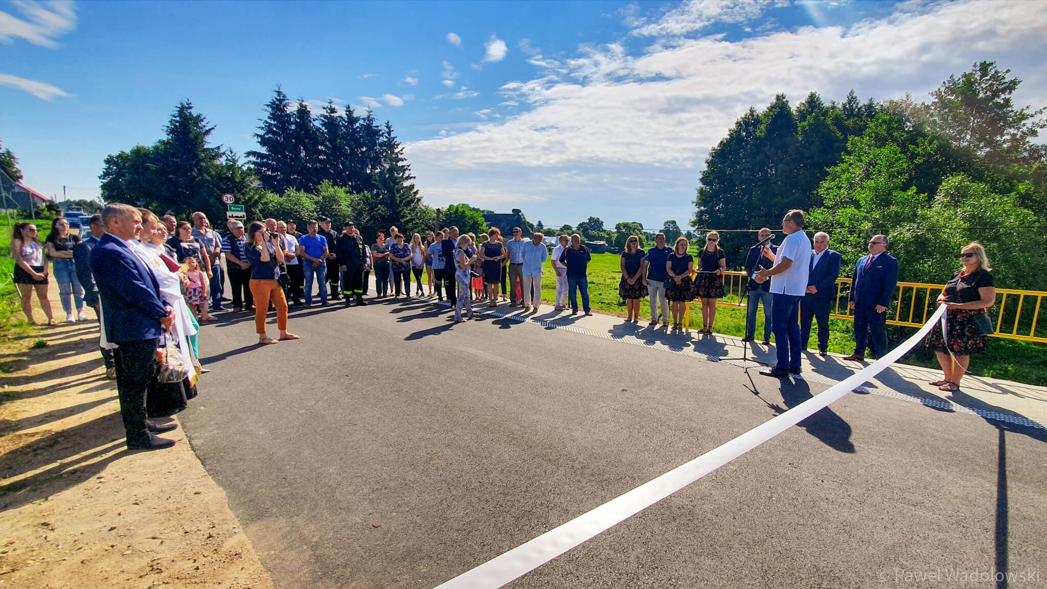 Nowe drogi lokalne w Bzurach i Nowym Zalesiu [zdjęcia]
