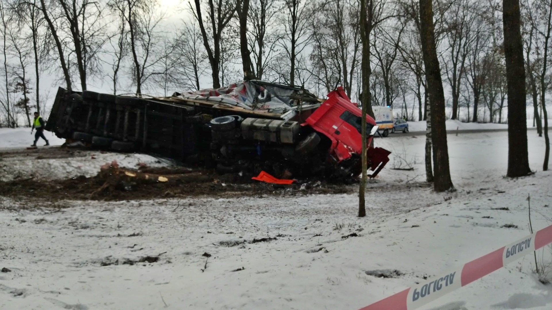 Wypadki i kolizje na podlaskich drogach - jedna ofiara śmiertelna