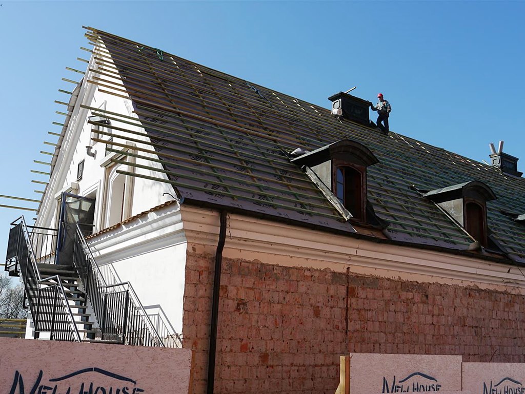 Perła Suwalszczyzny - klasztor kamedułów w Wigrach odzyskuje swój blask