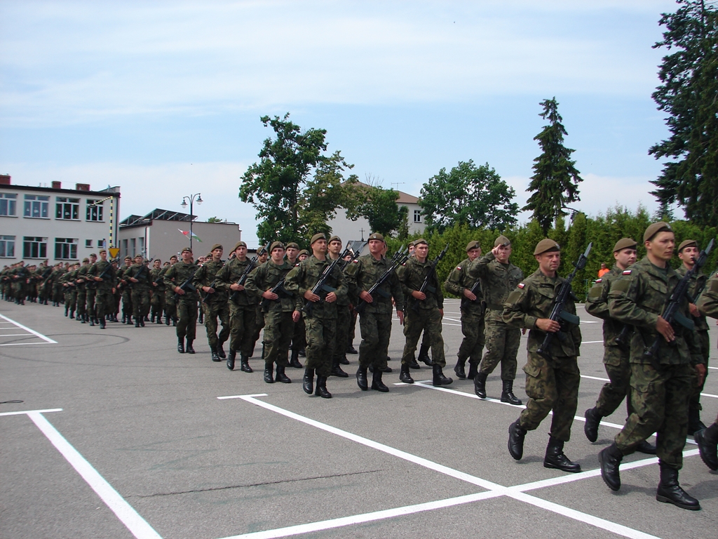 Nowi żołnierze 1. Podlaskiej Brygady Obrony Terytorialnej złożyli przysięgę [zdjęcia]