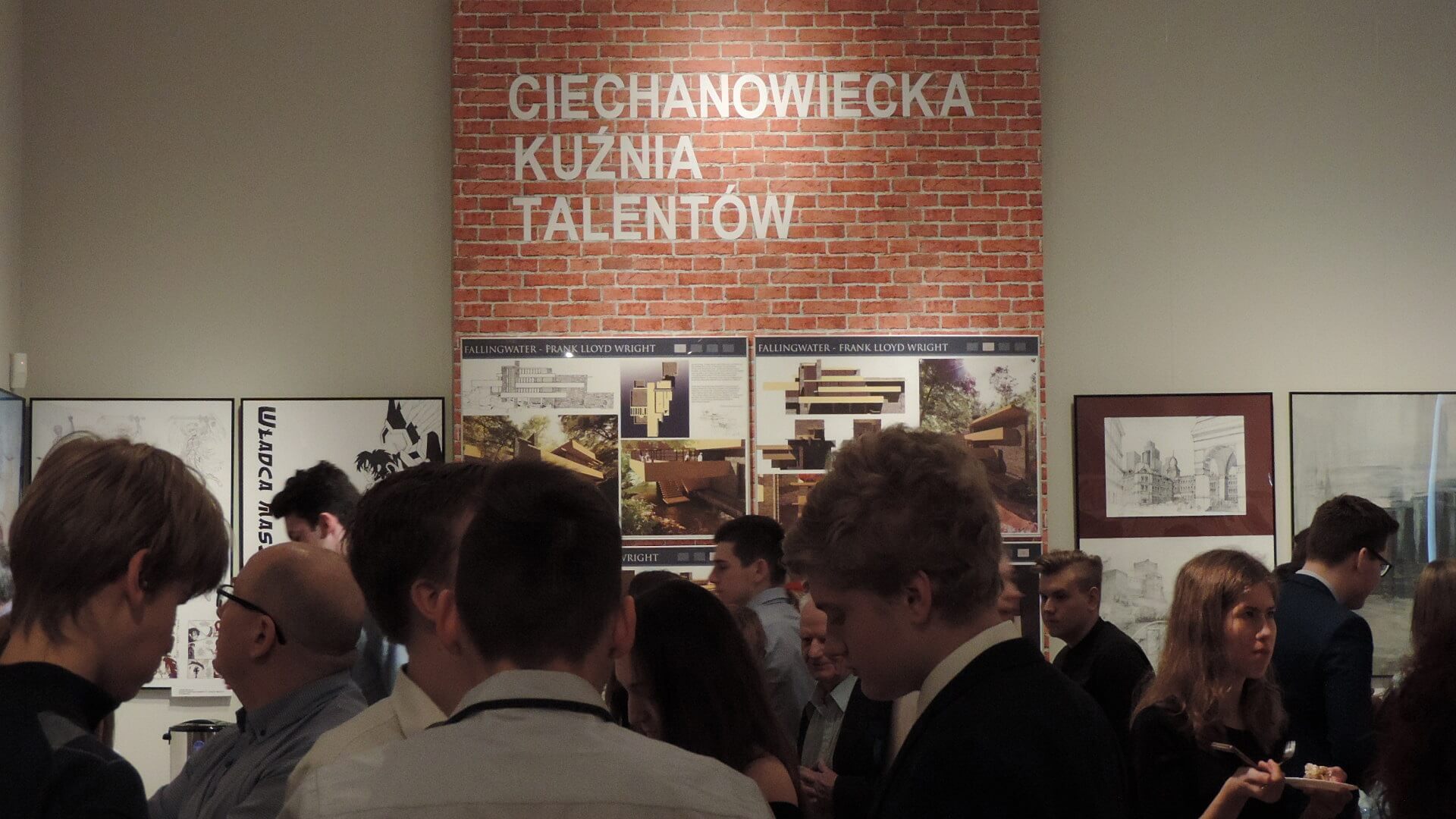 W Muzeum w Ciechanowcu można oglądać wystawę uczniów Ogólnokształcącej Szkoły Sztuk Pięknych