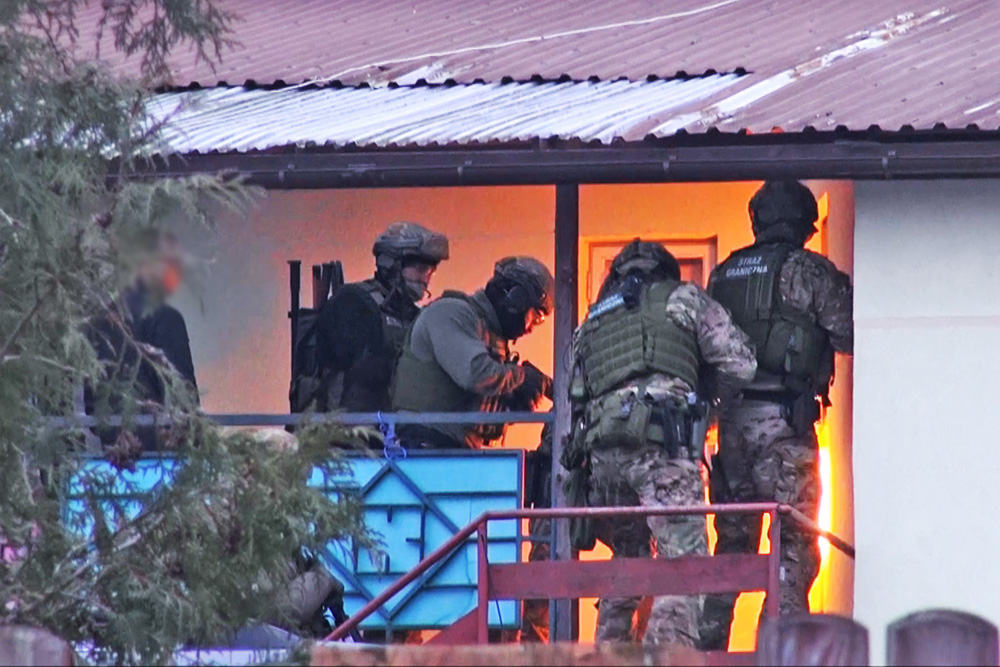 Straż Graniczna rozbiła grupę przerzucającą cudzoziemców do Europy [wideo]