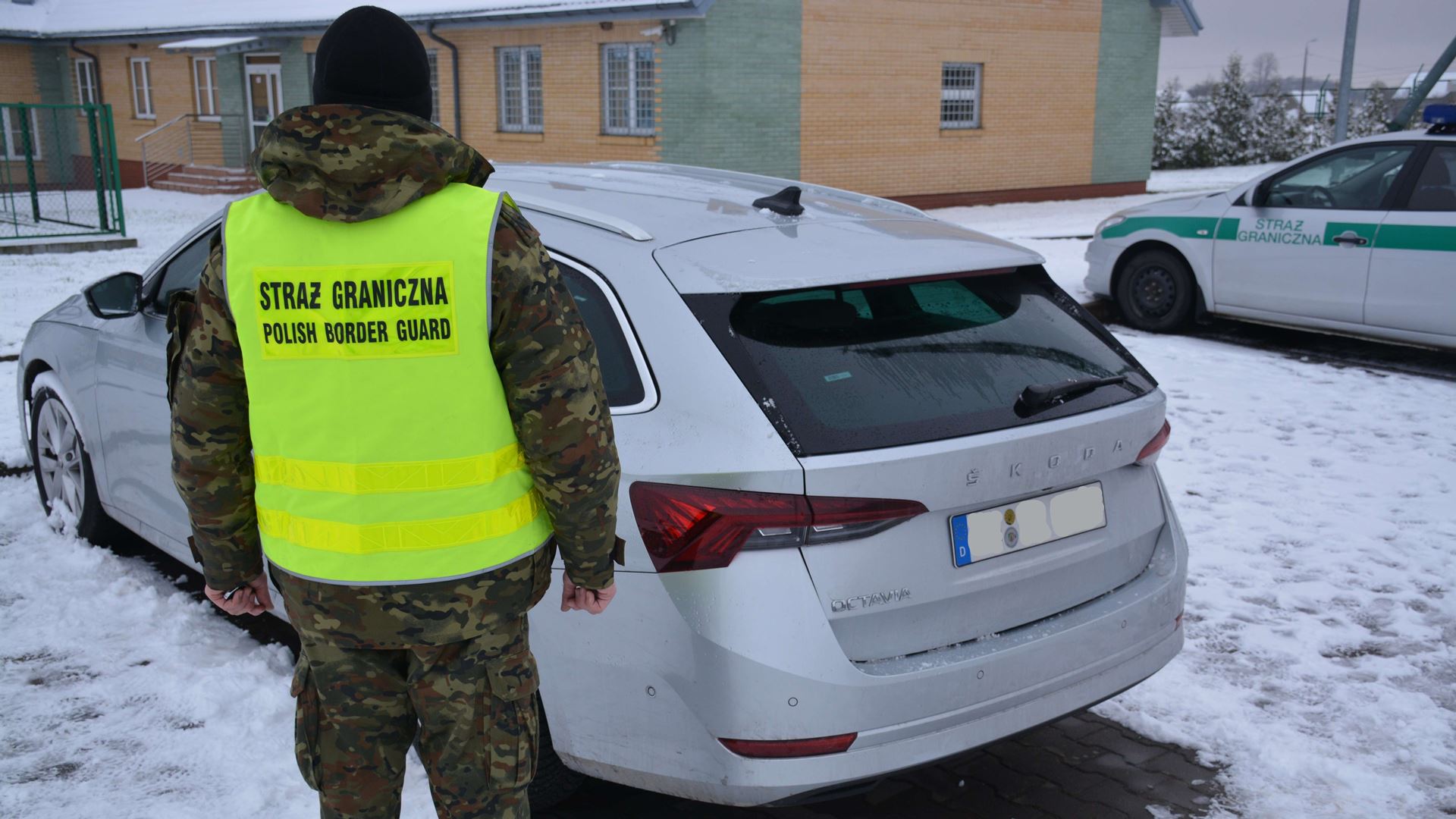 Funkcjonariusze straży granicznej z Lipska zatrzymali dwóch Francuzów w aucie skradzionym z wypożyczalni