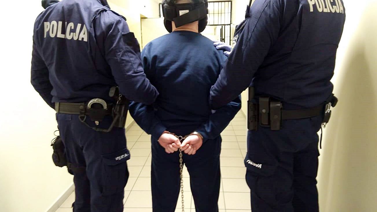 40-latek, który zaatakował nożem dwie kobiety w Białymstoku, trafił na obserwację psychiatryczną