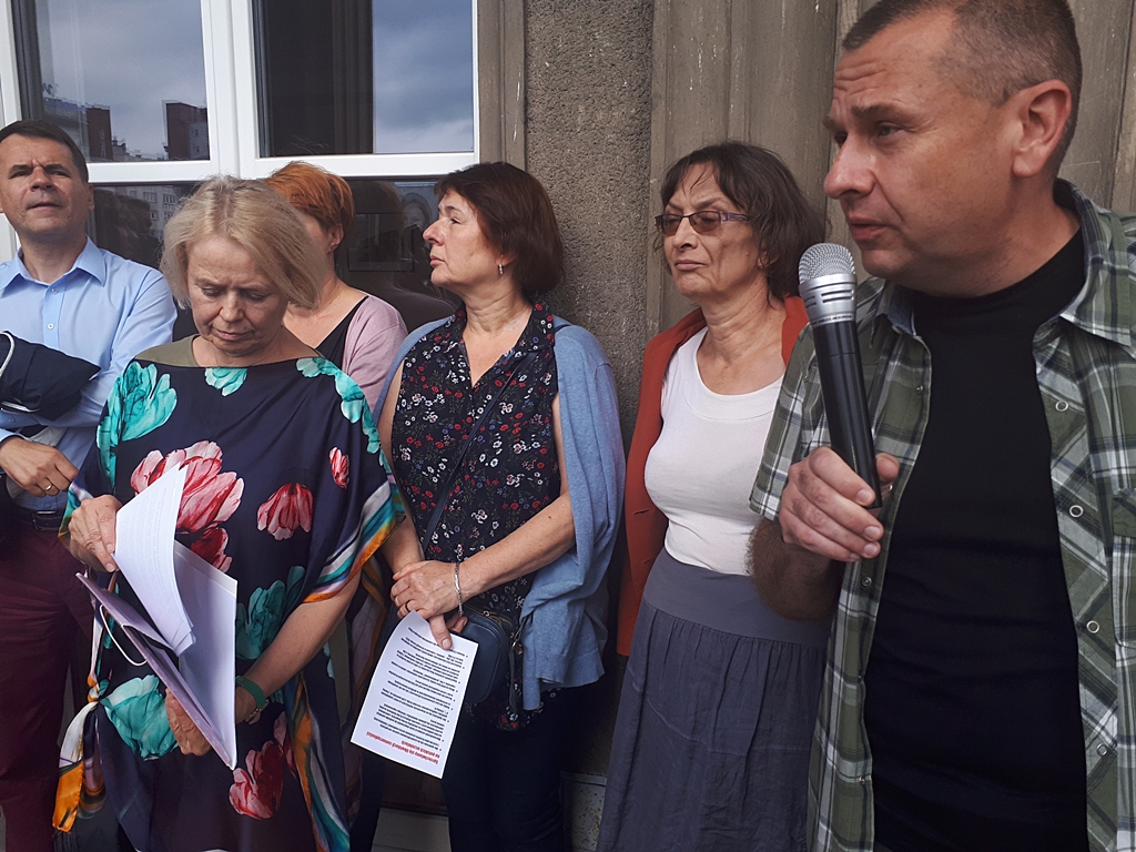 Kolejny protest pracowników i studentów UwB - nie chcą reformy szkolnictwa wyższego