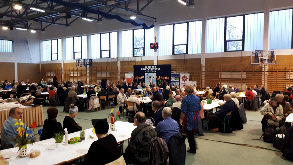 Wielkanocne śniadanie dla potrzebujących w Białymstoku