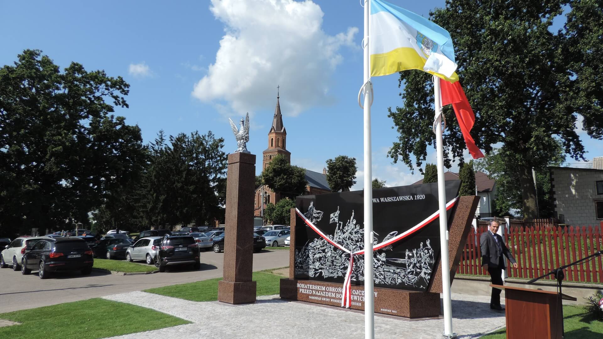 Tablicę upamiętniającą 100. rocznicę bitwy warszawskiej odsłonięto w Jabłonce Kościelnej [zdjęcia]