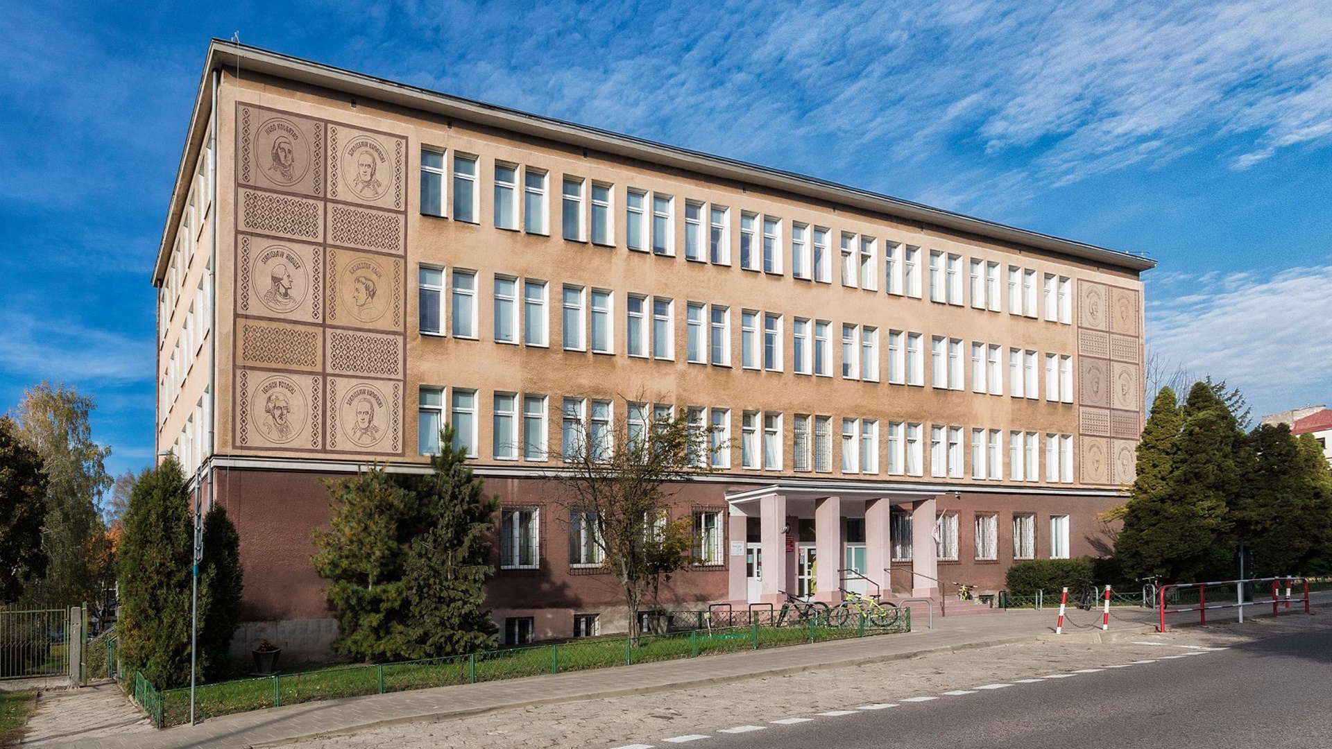 Ponad 700 uczniów nie dostało się do żadnej z białostockich szkół ponadpodstawowych