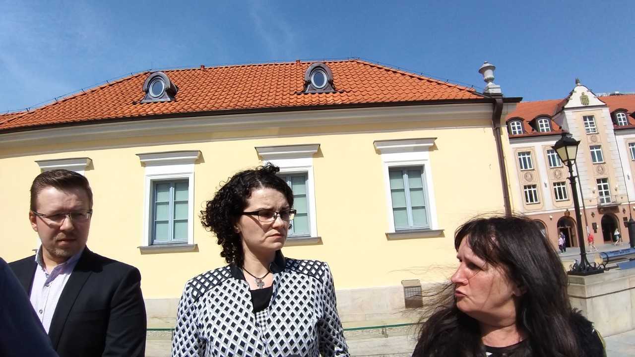 Obostrzenia dotyczące Białorusinów - to mniejsze zarobki białostoczan - uważają handlarze i "Narodowcy"