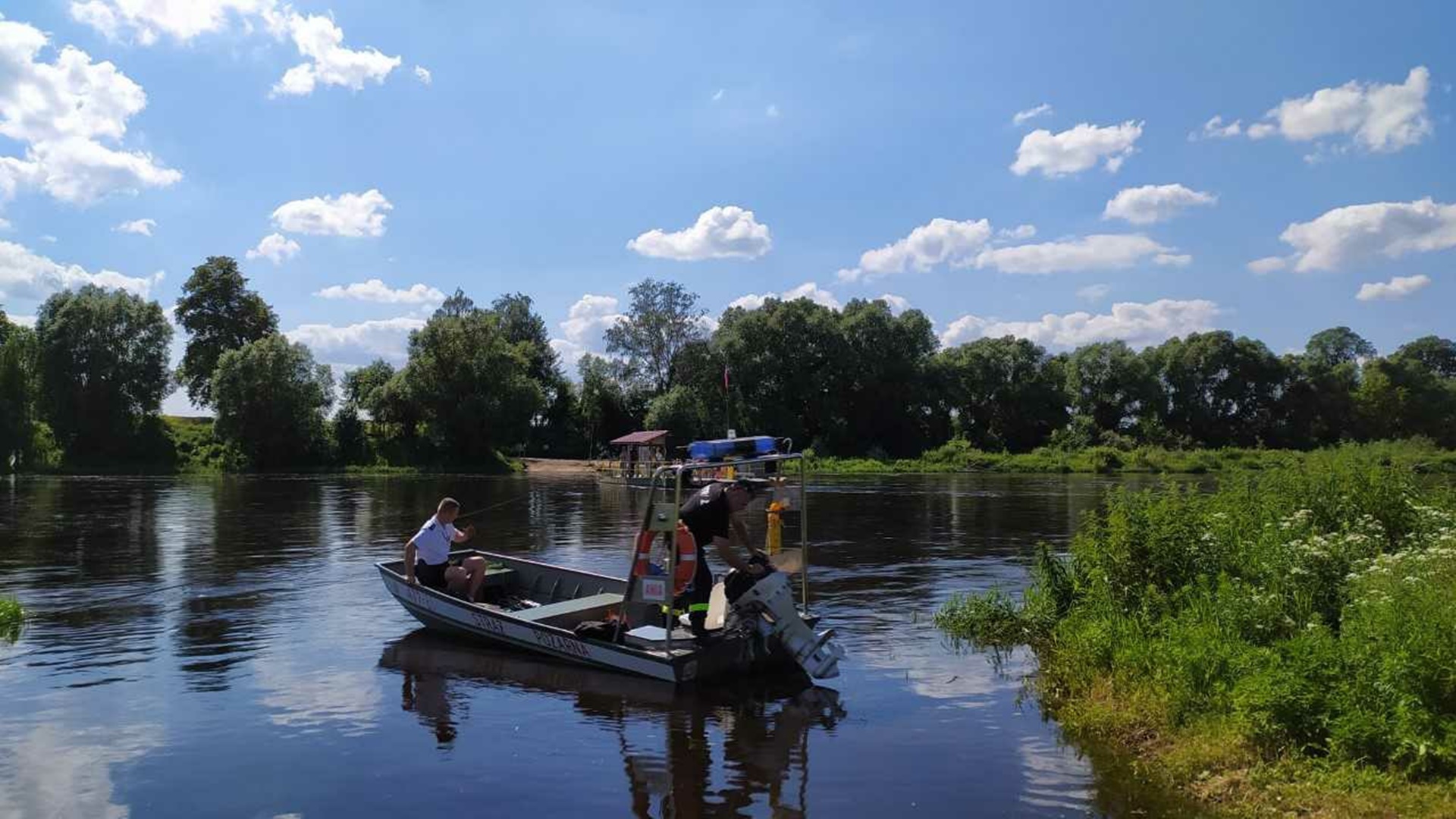 Na Bugu pojawiły się wodne patrole