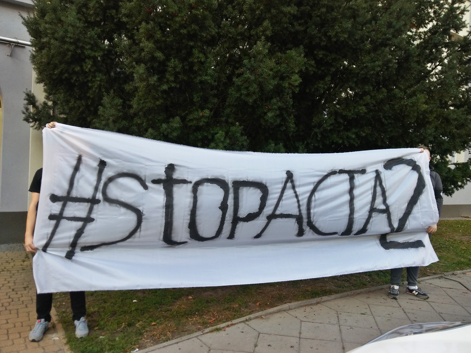 Młodzież Wszechpolska przeciwko ACTA 2