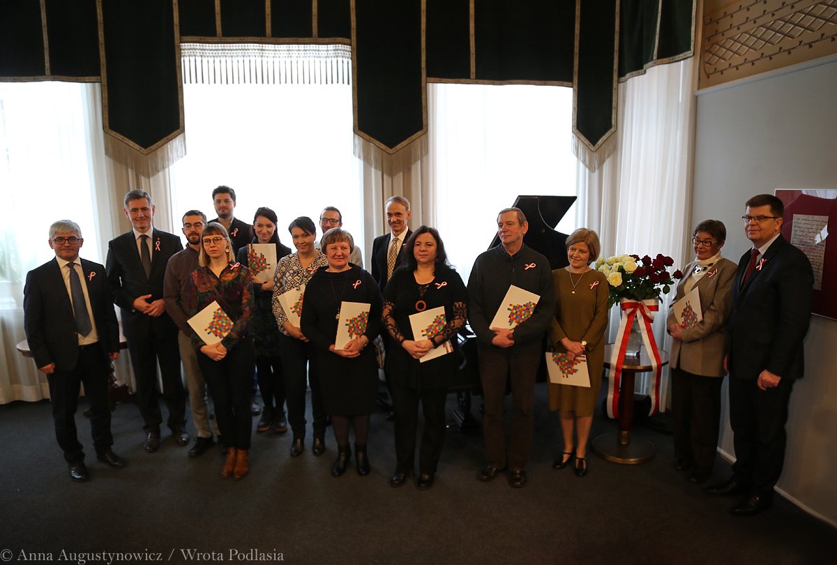 16 artystów i animatorów kultury ze stypendiami Marszałka Województwa Podlaskiego