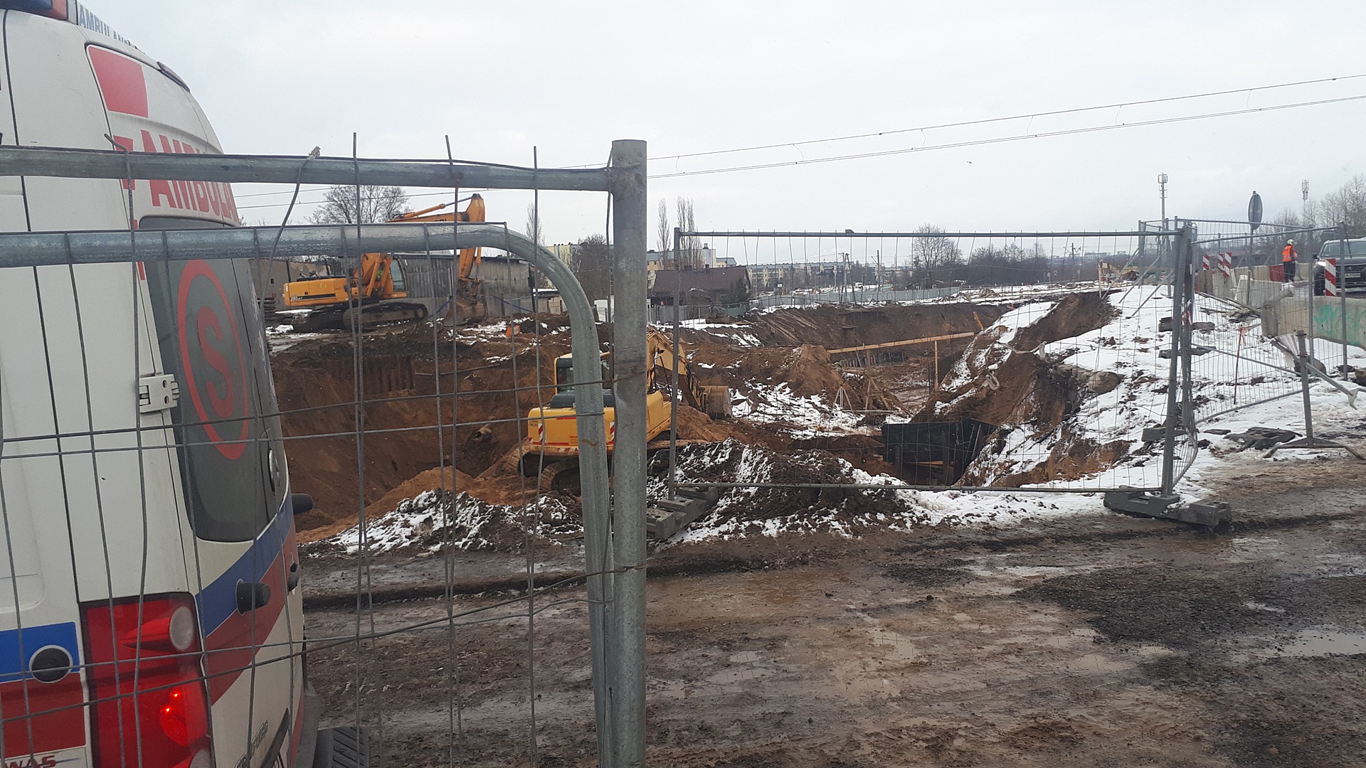 Zarzuty dla dwóch pracowników w związku ze śmiertelnym wypadkiem podczas budowy wiaduktu przy Klepackiej