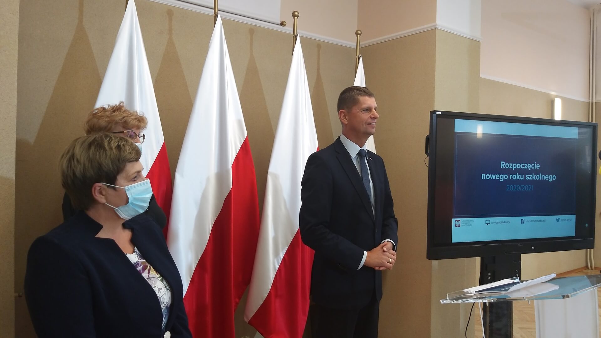 Wszystkie szkoły w naszym regionie rozpoczynają nowy rok szkolny w systemie stacjonarnym, ale możliwe są zmiany