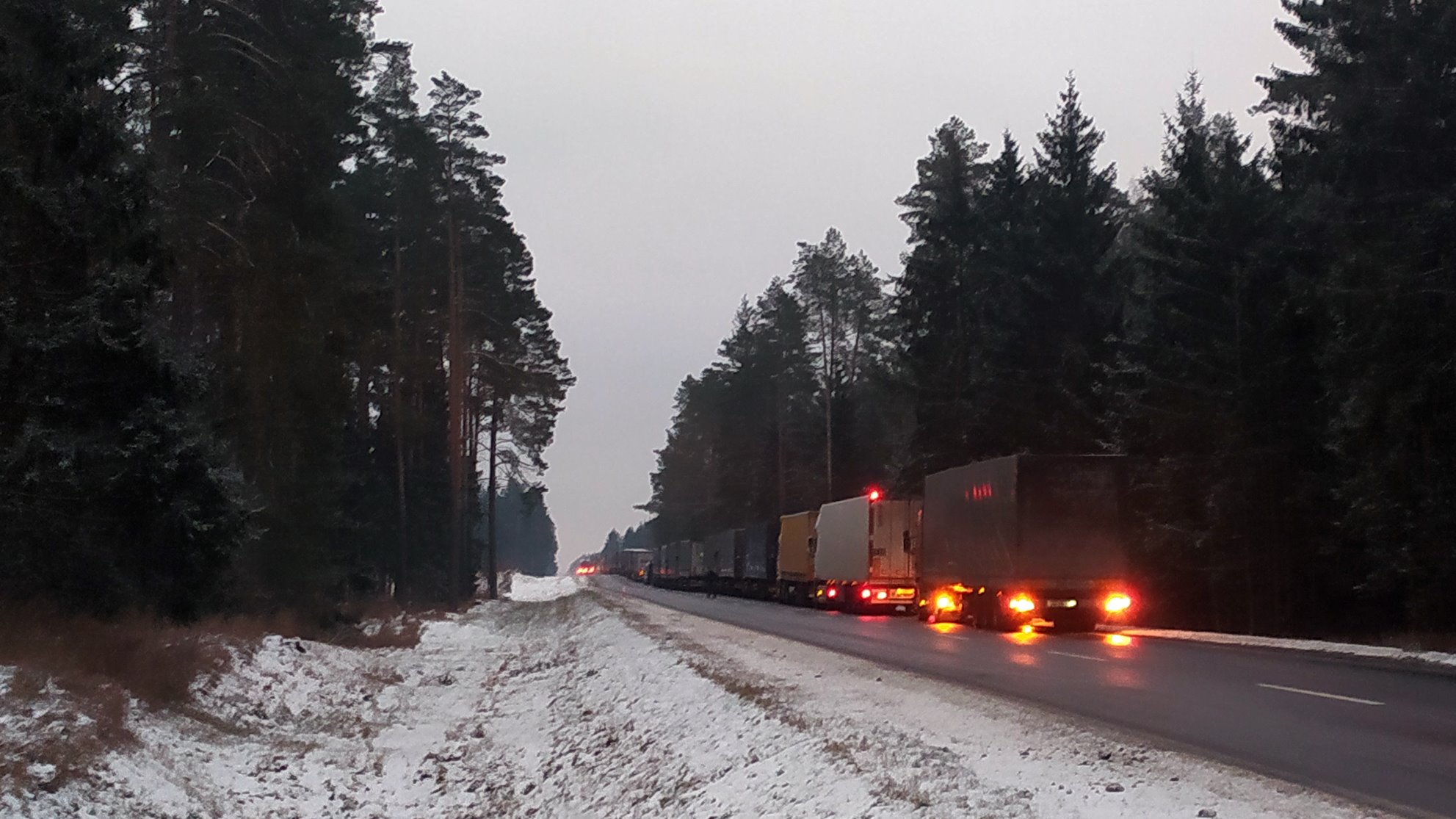 38 km kolejki na DK65 do przejścia granicznego w Bobrownikach