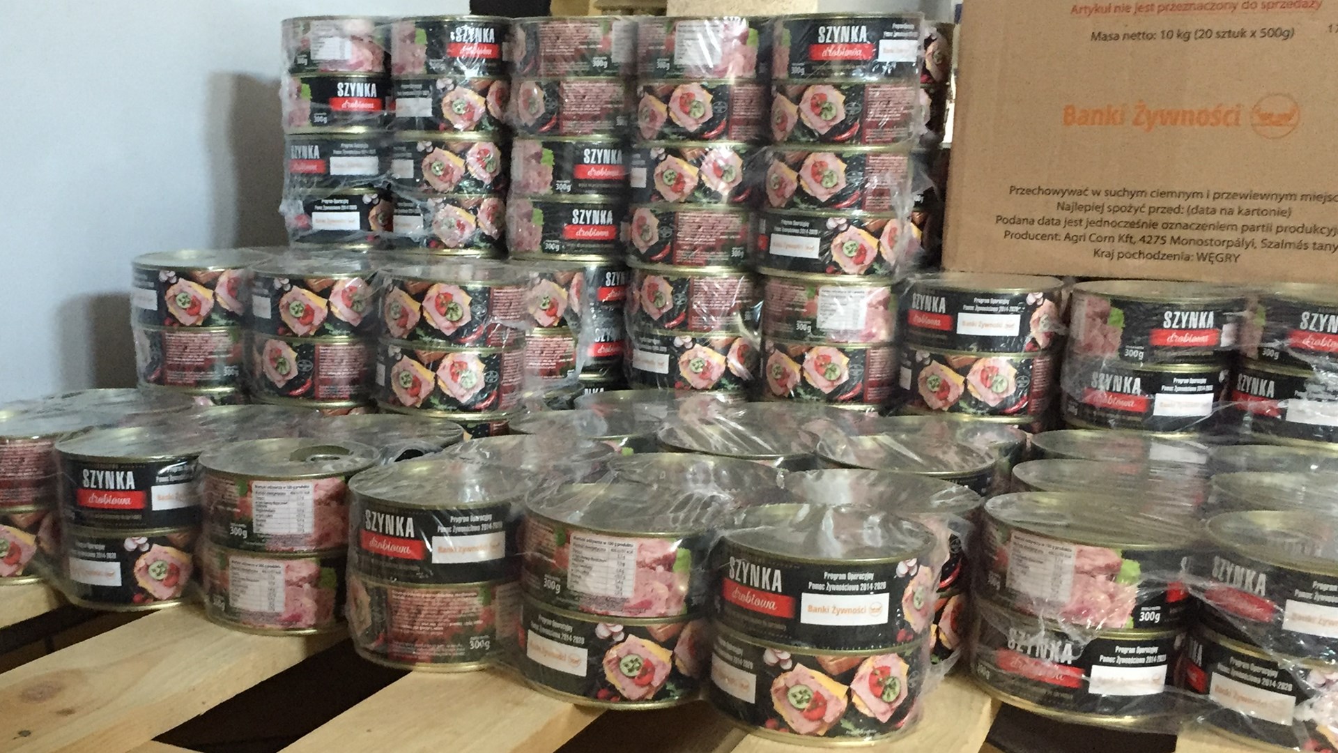 Paczki z żywnością otrzymały osoby potrzebujące z gminy Choroszcz