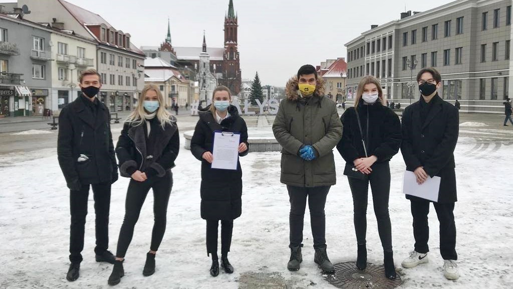 Młodzi Demokraci chcą, by w białostockich autobusach były urządzenia do dezynfekcji rąk