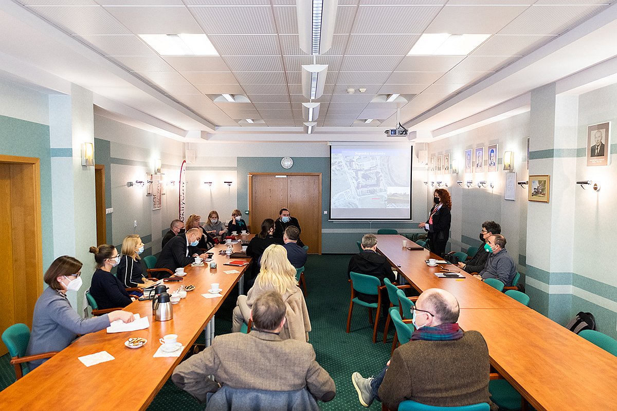 Białostoccy naukowcy chcą wspólnie ratować katakumby w pobliżu monasteru w Supraślu