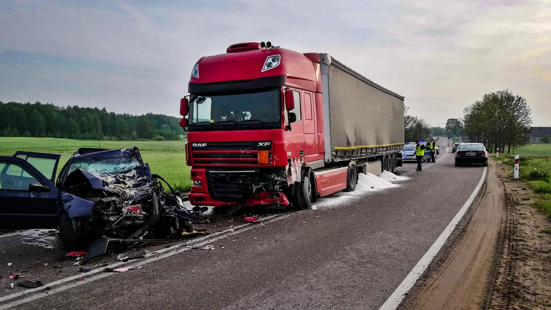 Tragiczny wypadek na trasie Suwałki - Bakałarzewo. Nie żyje 37-letni kierowca