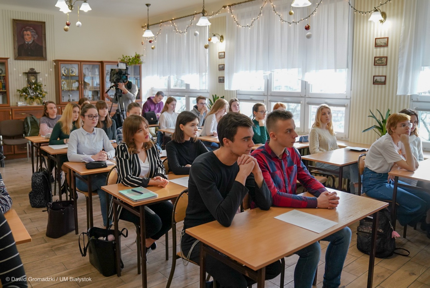 W białostockich szkołach uczniowie i nauczyciele rozmawiają o języku nienawiści