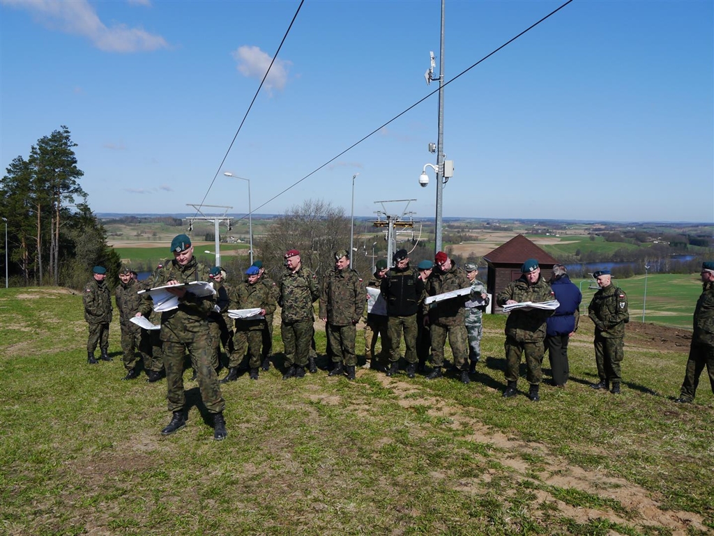 Ponad 200 osób bierze udział w ćwiczeniach wojskowych Brama 18 na Jesionowej Górze