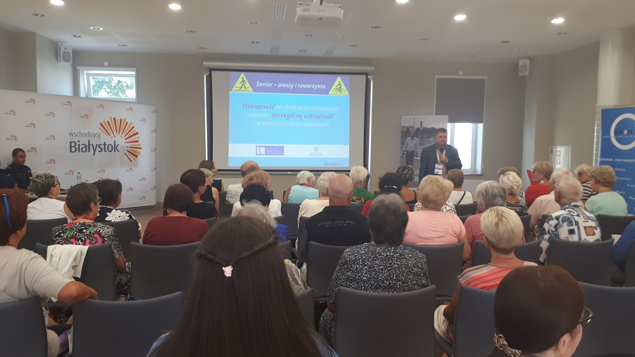 "Senior na drodze. Jestem świadomy - będę bezpieczny"