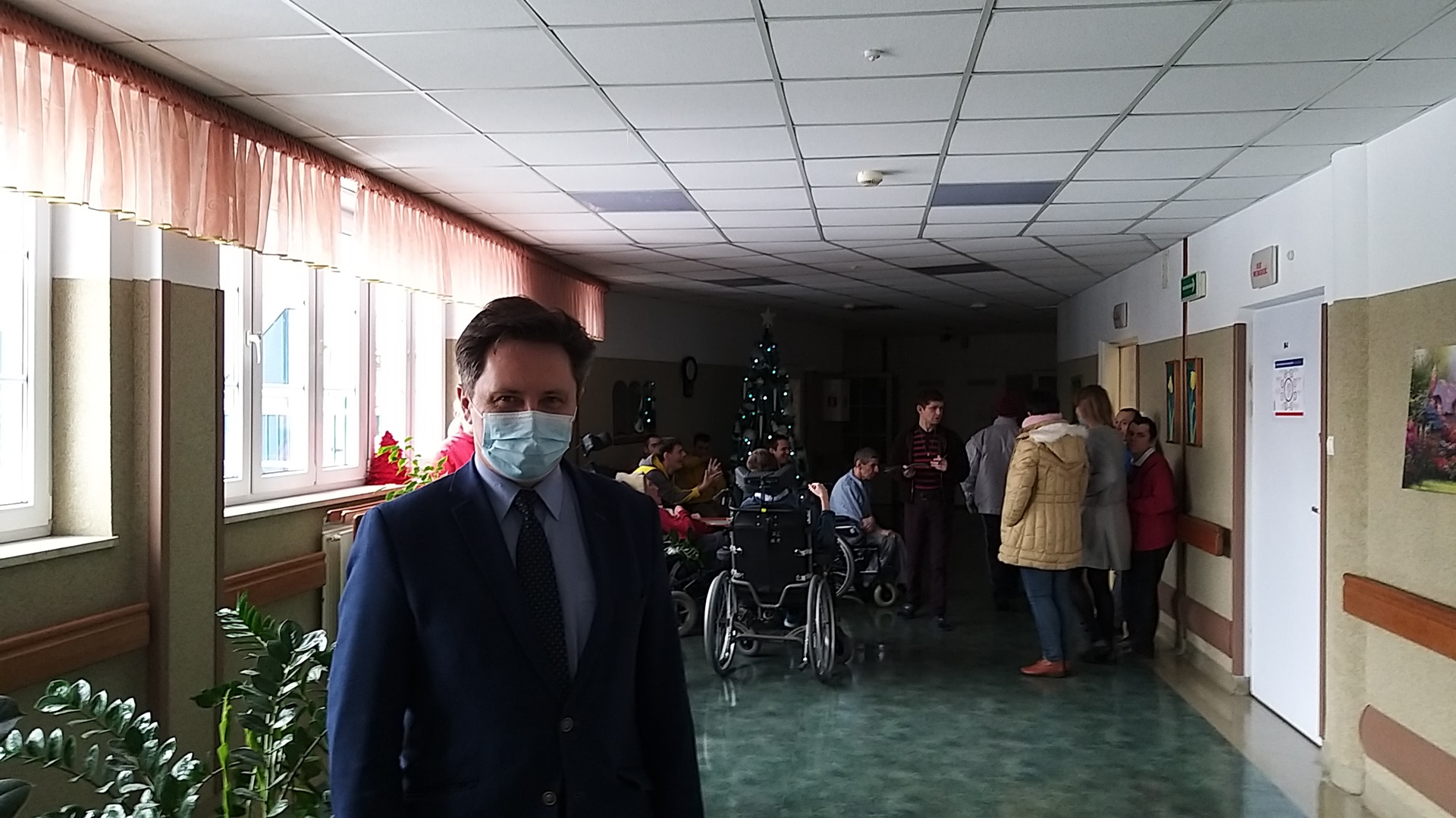 Rozpoczęły się szczepienia przeciw COVID-19 podopiecznych DPS-ów