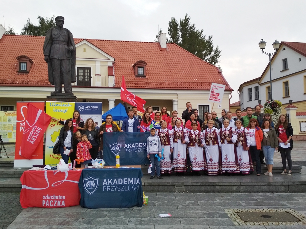 Nietypowa studniówka w centrum Białegostoku - 100 dni do finału Szlachetnej Paczki