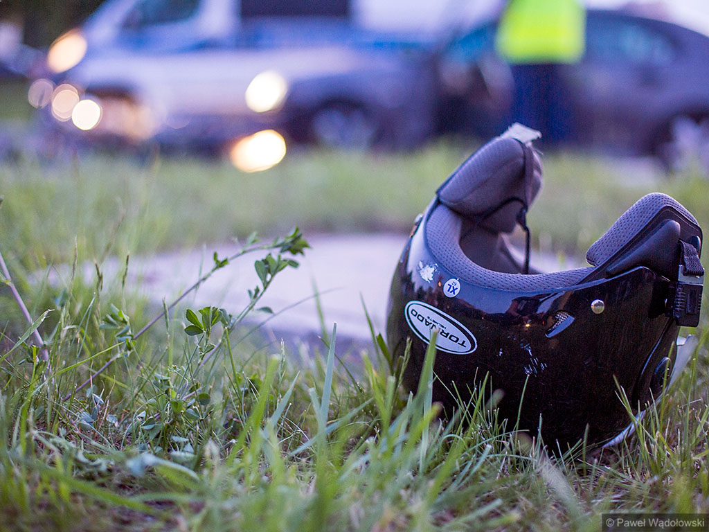 Wypadek na drodze wyjazdowej z Białegostoku – motocykl zderzył się z osobówką