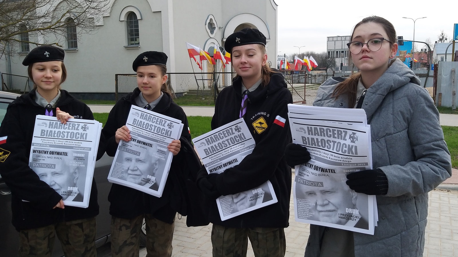 Harcerze ZHP Chorągwi Białostockiej upamiętnili Ryszarda Kaczorowskiego