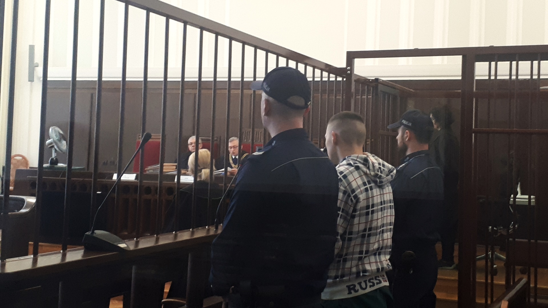 Na 8 lat więzienia białostocki sąd skazał 19-latka oskarżonego o zgwałcenie 14-letniej dziewczyny