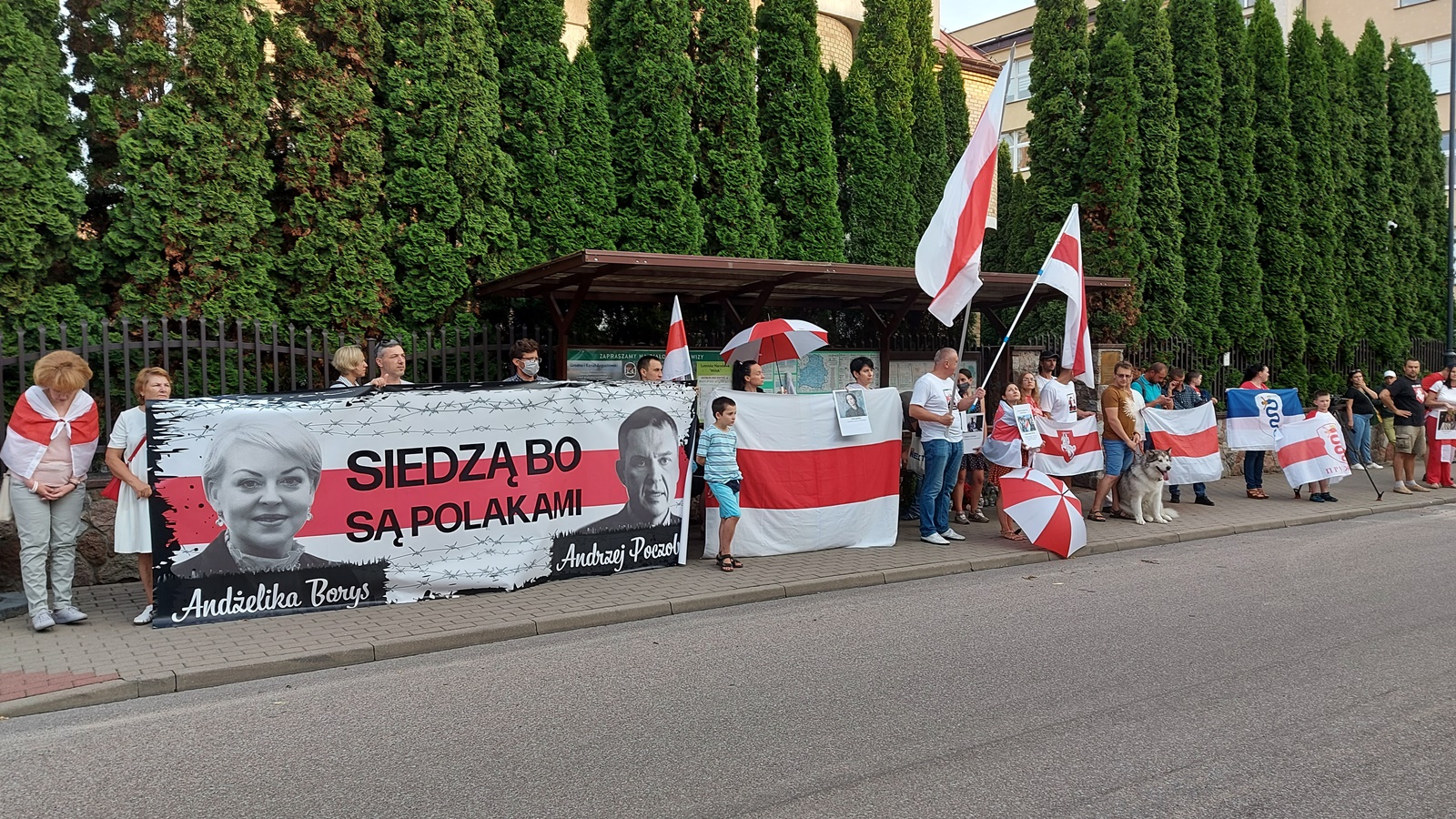Kolejna pikieta przed Konsulatem Republiki Białorusi w Białymstoku