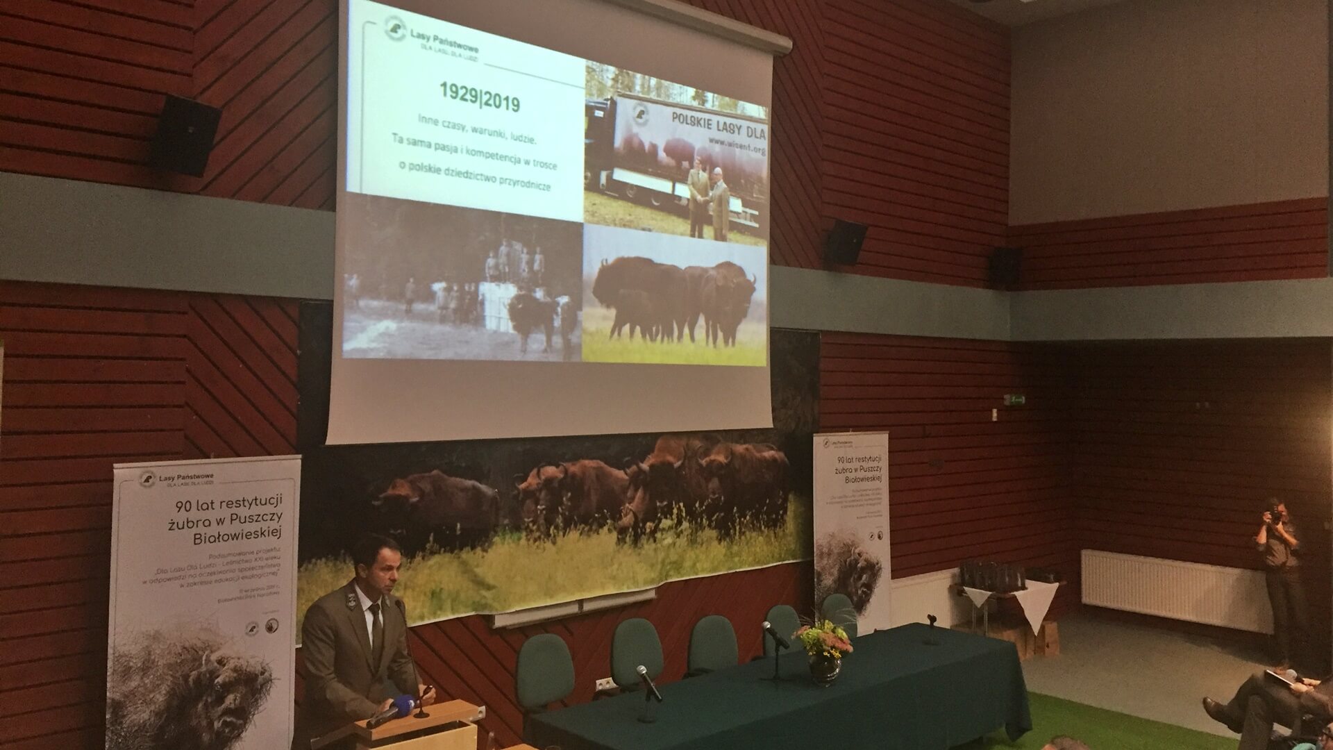Konferencja z okazji 90-lecia restytucji żubra