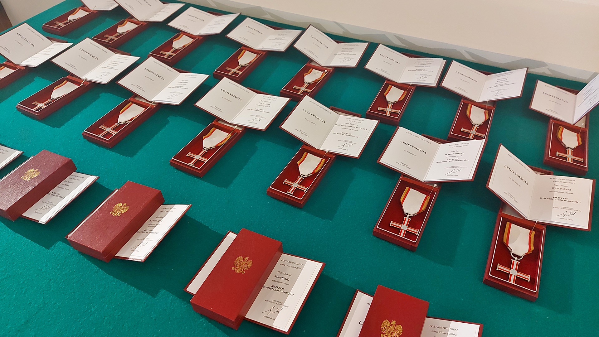 Krzyże Wolności i Solidarności dla 44 działaczy opozycji antykomunistycznej