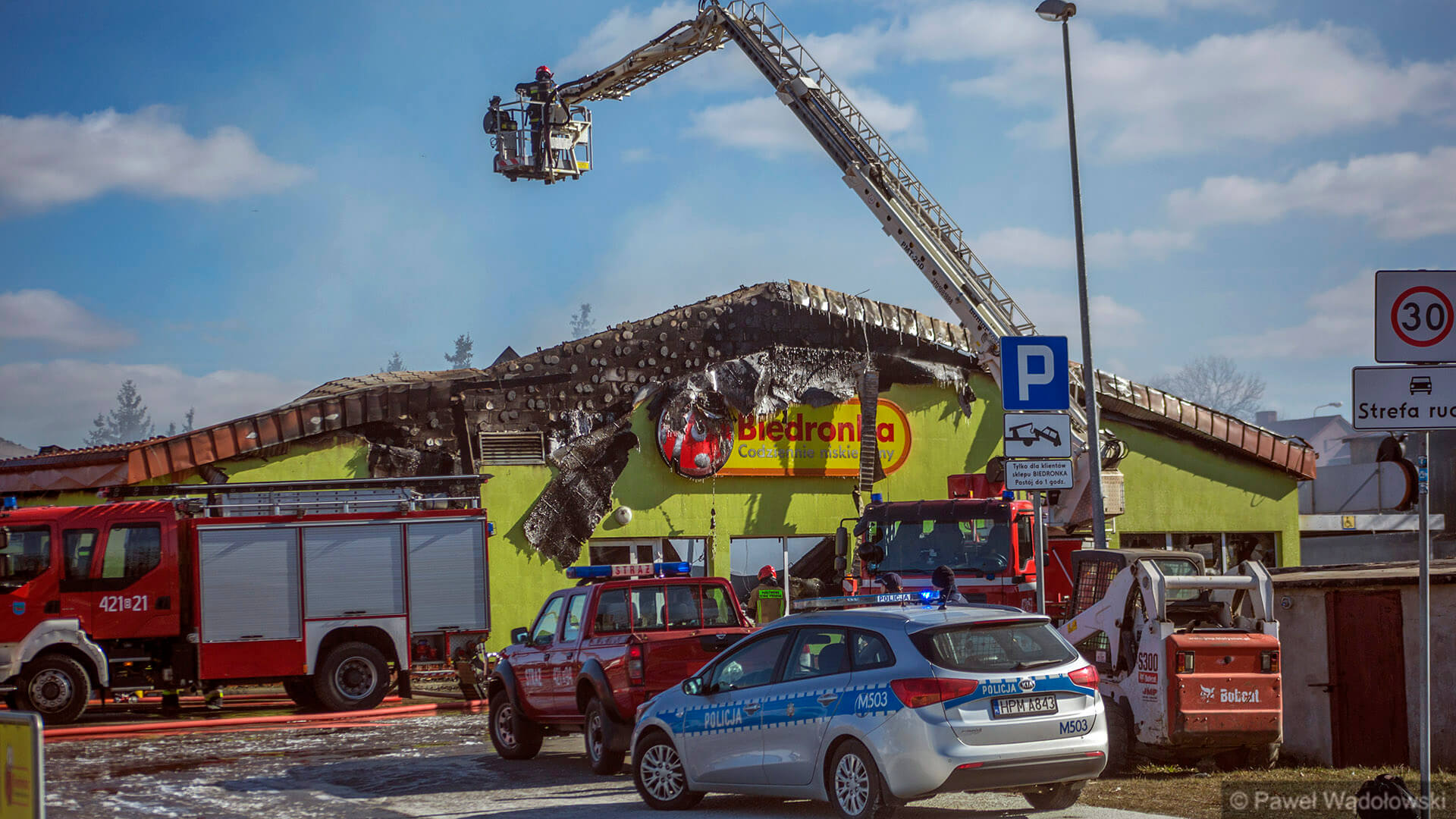 Pożar w Rajgrodzie - spłonął sklep wielkopowierzchniowy